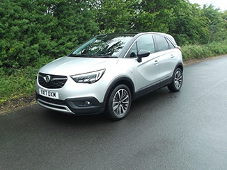 2017-Vauxhall-Crossland-X-front.jpg